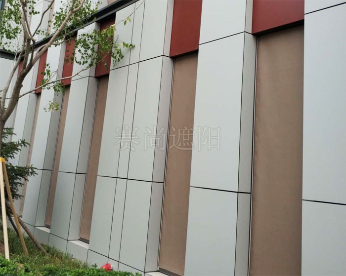 北京新機場房建二標段外裝戶外電動卷簾工程